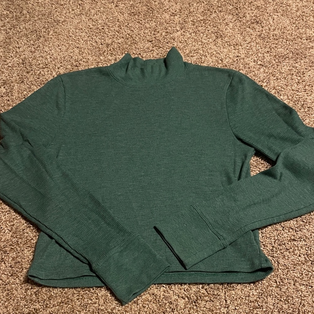 American Eagle Outfitters Green Long Sleeve Top